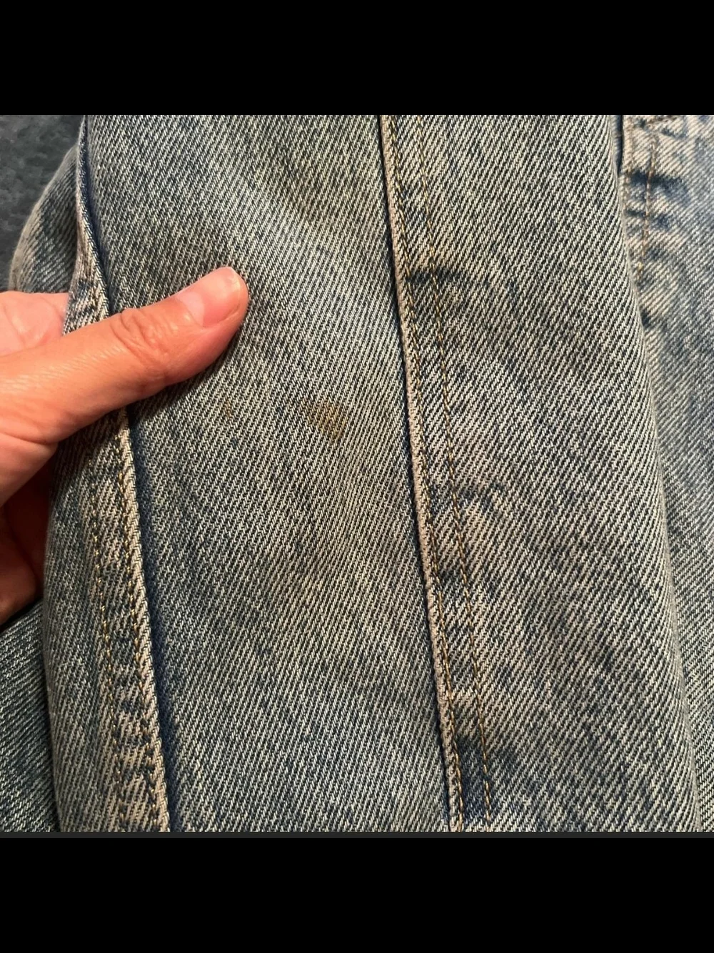 Levi's Cream Sherpa-Lined Jacket with Blue Denim Loop
